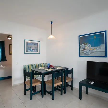 פארק נופש Estia House אורנוס