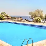 Estia House *